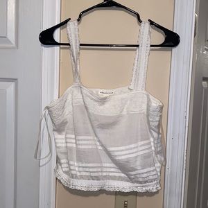 lace trim bubble crop top